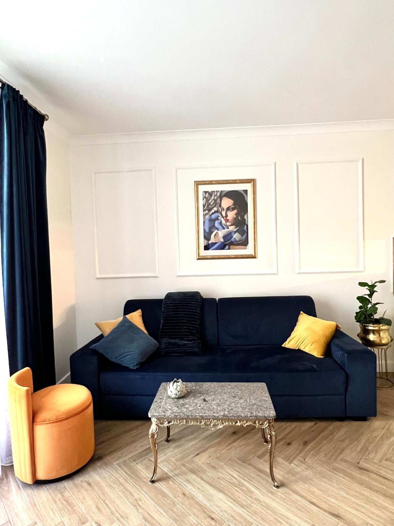 Atrium - Old Town Luxury Apartments - By Upstairs كراكوفيا المظهر الخارجي الصورة