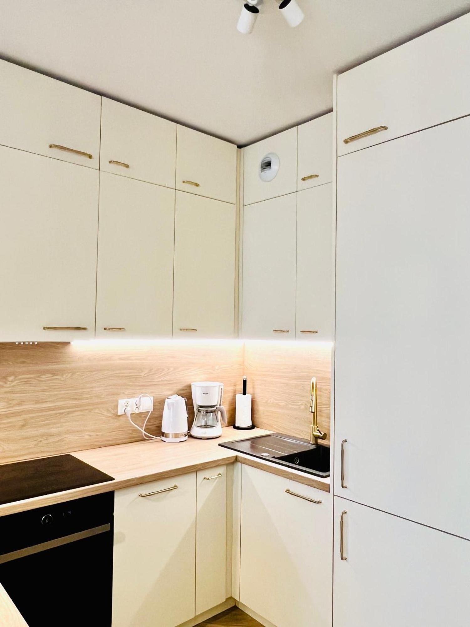 Atrium - Old Town Luxury Apartments - By Upstairs كراكوفيا المظهر الخارجي الصورة
